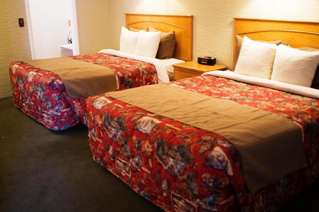 El Rancho Motel Jackson Rum bild